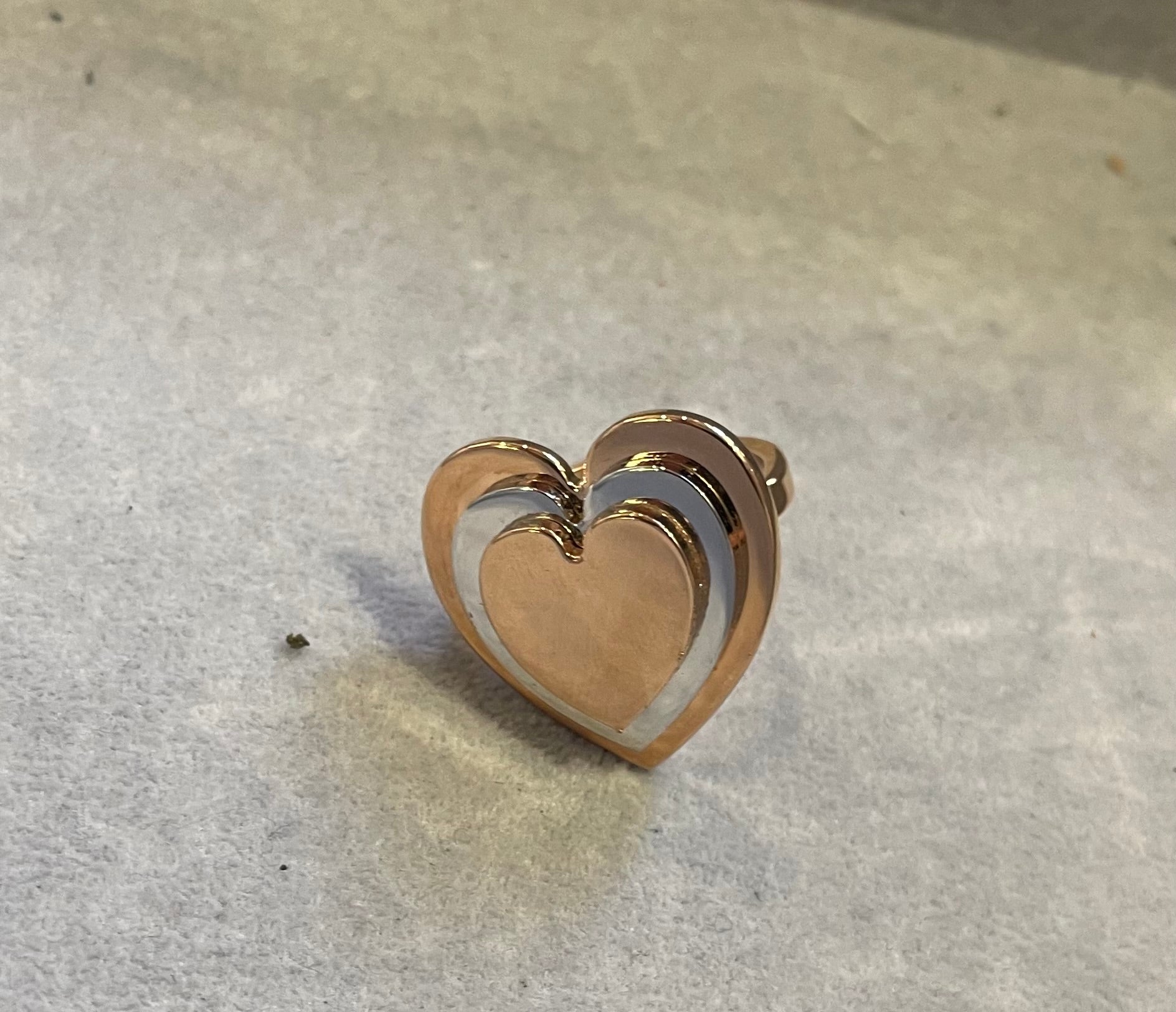 Anello cuore 3d  So Glamour due varianti colore