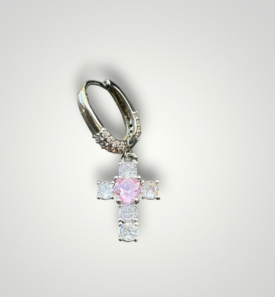 Mono orecchino croce crystal con cuore due varianti colore