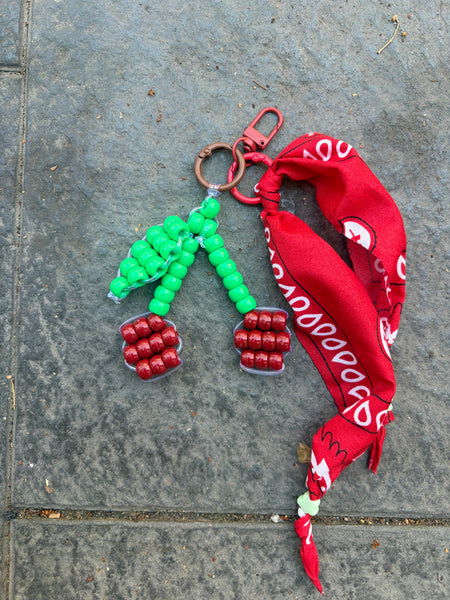 Pimp your bag Colors keychain ciliegie pony  Beads Vari utilizzi e vari colori