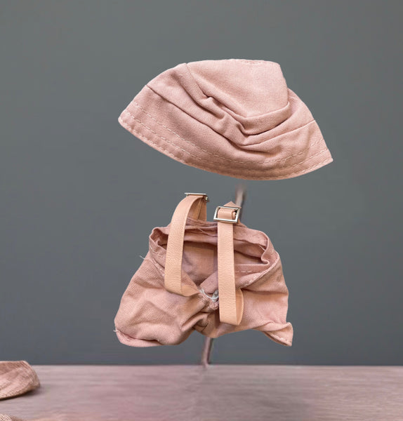 Salopette rosa e cappellino  abitìno completo per Labubu