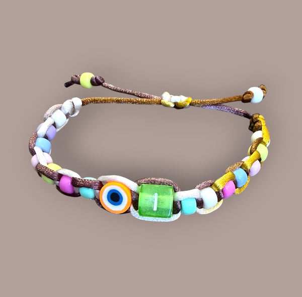 Bracciale con dadino iniziale vari colori e lettere