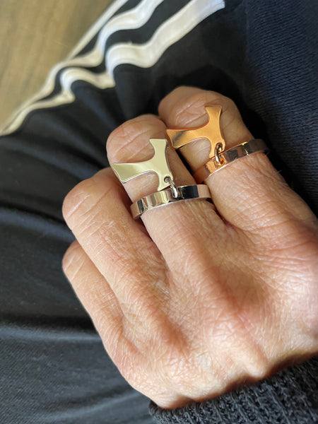 Anello regolabile So glamour Tao  due varianti colore