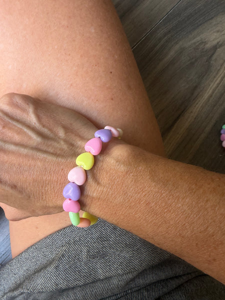 Bracciale colors Beads giro cuori small effetto lucido colori pastello senza il celeste