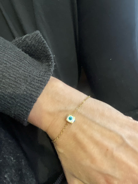 Bracciale dadino con occhio greco due varianti colore