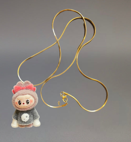 Collana Labubu con abitìno vari colori