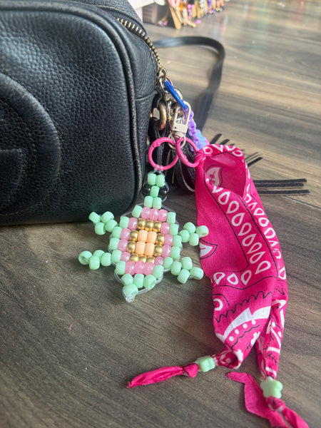 Pimp your bag Colors keychain tartaruga  portafortuna  pony Beads Vari utilizzi e vari colori