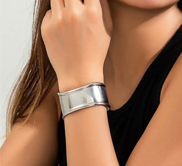 Bracciale manetta polsino onda modello basso
