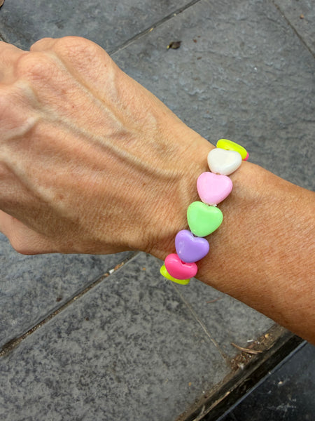 Bracciale colors Beads giro cuori small effetto colori pastello e neon senza celeste