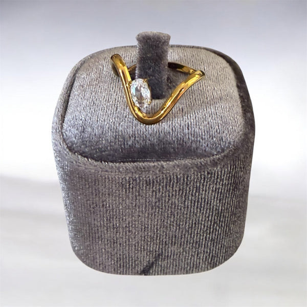 Mini anello Angela punto luce V due varianti colore