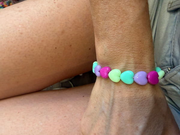 Bracciale colors Beads giro cuori small effetto lucido verde smeraldo verde acqua ciclamino lilla