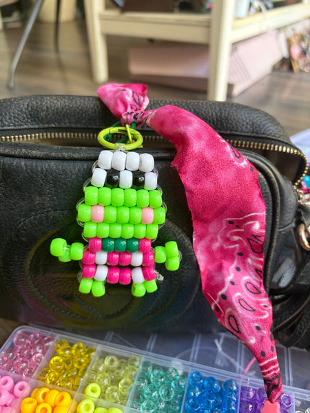 Pimp your bag Colors keychain ranocchia   pony Beads Vari utilizzi e vari colori