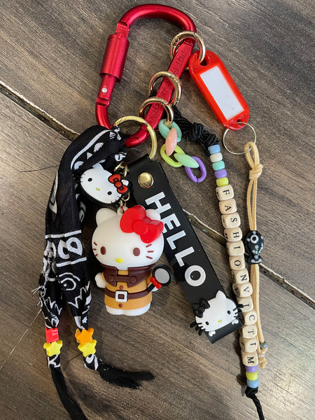 Pimp your Bag Keychain charms per borsa e portachiavi Pimp your Bag hallo kitty cappottino invernale