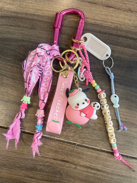 Pimp your Bag Keychain charms per borsa e portachiavi Pochacco peach