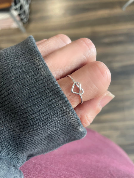 Anello cuore nodo due varianti colore