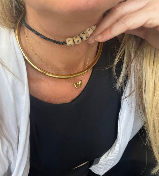 Collarino choker collana rigida due varianti colore