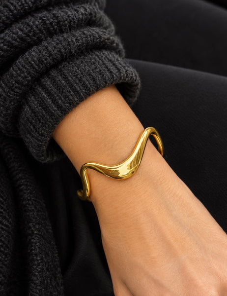 Bracciale ondulato due varianti colore