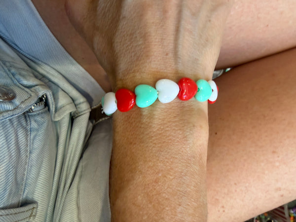 Bracciale colors Beads giro cuori small effetto lucido verde smeraldo bianco rosso