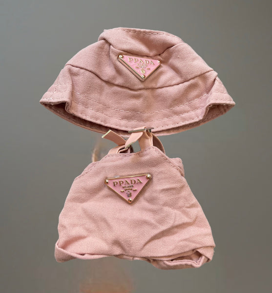 Salopette rosa e cappellino  abitìno completo per Labubu