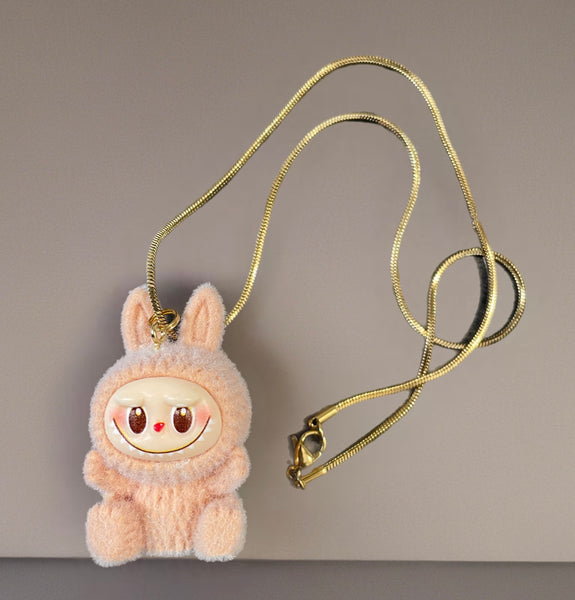 Collana Labubu seduto vari colori due lunghezze catenina