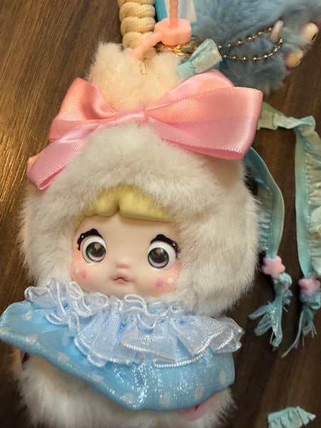 Pimp your bag Baby Nommi serie Fairtytale town salta nella tana del bianconiglio Favola Alice nel paese delle meraviglie