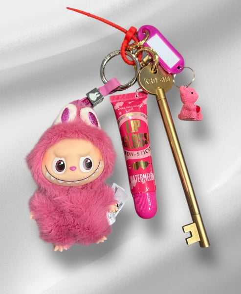 Pimp  your bag portachiavi per borsa Mini Labubu Pin for Love fuxia Q
