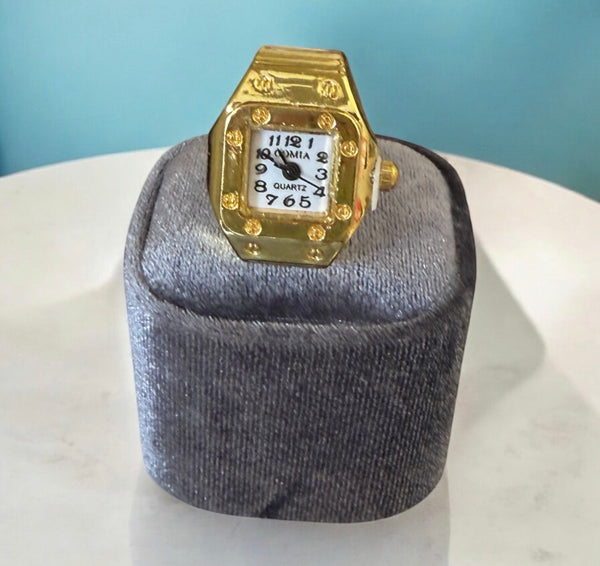 Anello orologio quadrante quadrato