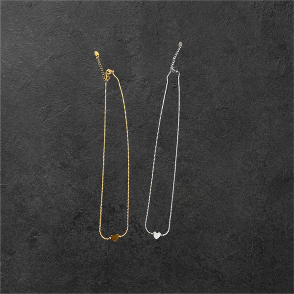 Collana cuoricino  due varianti colore