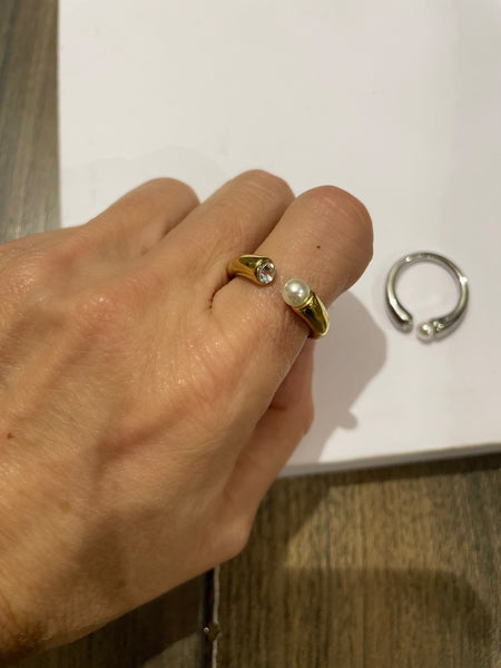 Anello regolabile fedona perla e punto luce