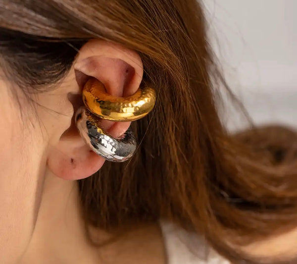 Mono earcuff donuts Licia martellato due varianti colore