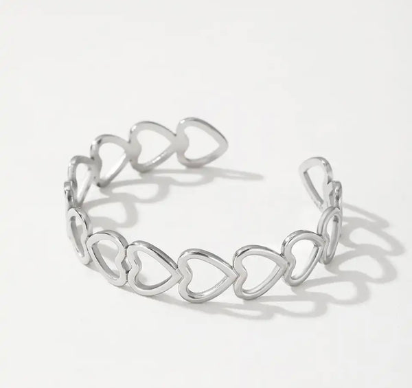 Bracciale multi cuori due varianti colore