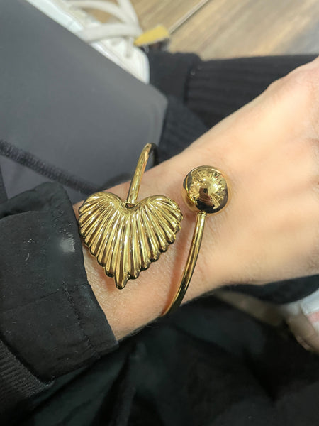Bracciale sfera e maxi cuore due varianti colore