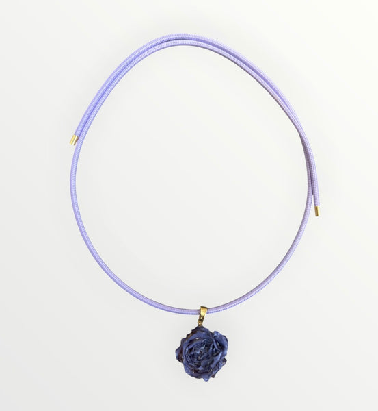 Collana magnetic con charm rosa essiccata viola cordino vari colori