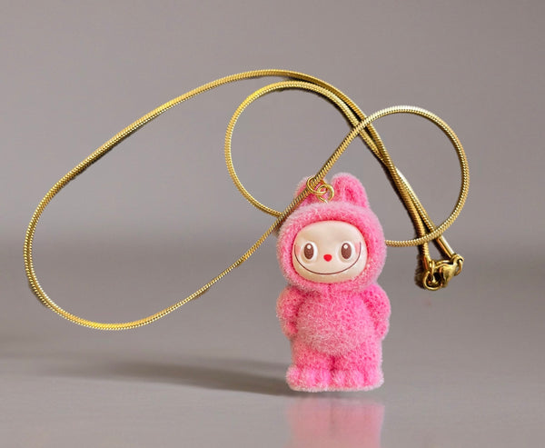 Collana Labubu in piedi vari colori due lunghezze catenina