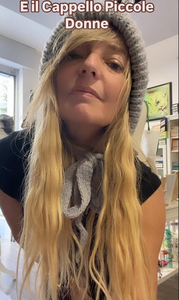 Can be Bag Cappello cuffia piccole donne che diventa borsetta due accessori in uno vari colori