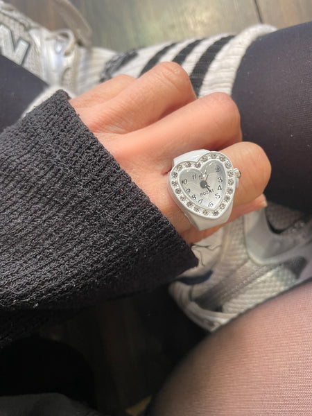 Anello orologio cuore vari colori