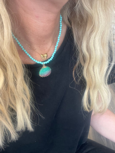 Collana boho style vari colori con conchiglia