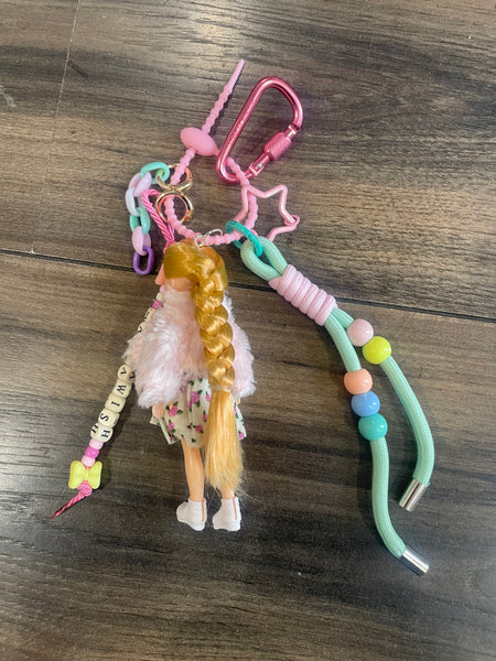 Pimp your Bag charms per borsa e
portachiavi Keychain Barbie Shelly
capelli biondi con pellicciotto rosa