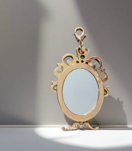 Ciondolo specchio ovale  grande con frase per collana So Glamour vari colori e varie scritte cordino in camoscio omaggio
