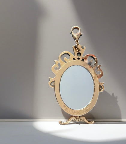 Ciondolo specchio ovale  grande con frase per collana So Glamour vari colori e varie scritte cordino in camoscio omaggio