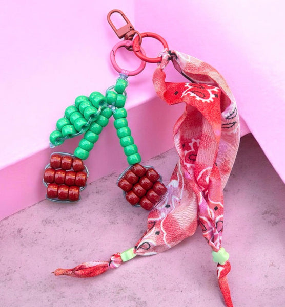 Pimp your bag Colors keychain ciliegie pony  Beads Vari utilizzi e vari colori