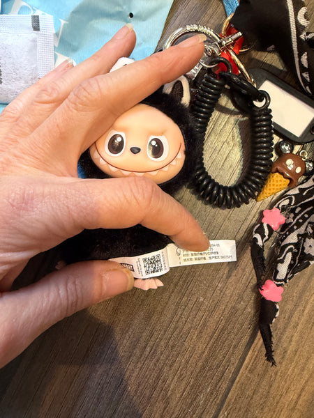 Pimp your bag portachiavi per borsa Mini Labubu Pin for Love nero R