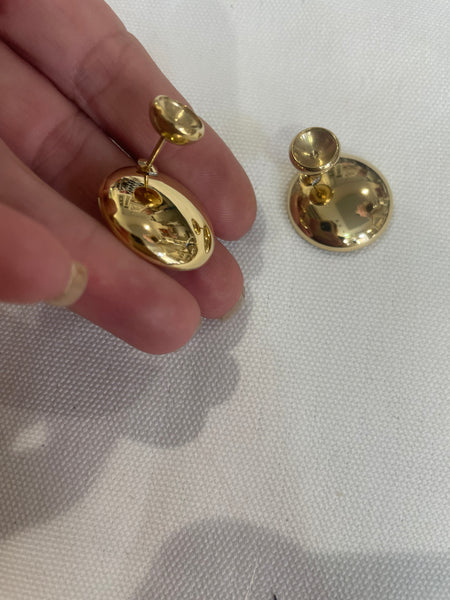 Coppia orecchini Venus Double   piatto frontale e sfera sul retro due varianti colore