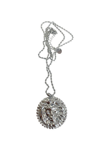 Collana medaglione con Leone due varianti colore