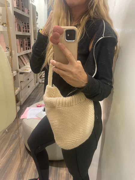 Can be Bag Cappello cuffia piccole donne che diventa borsetta due accessori in uno vari colori