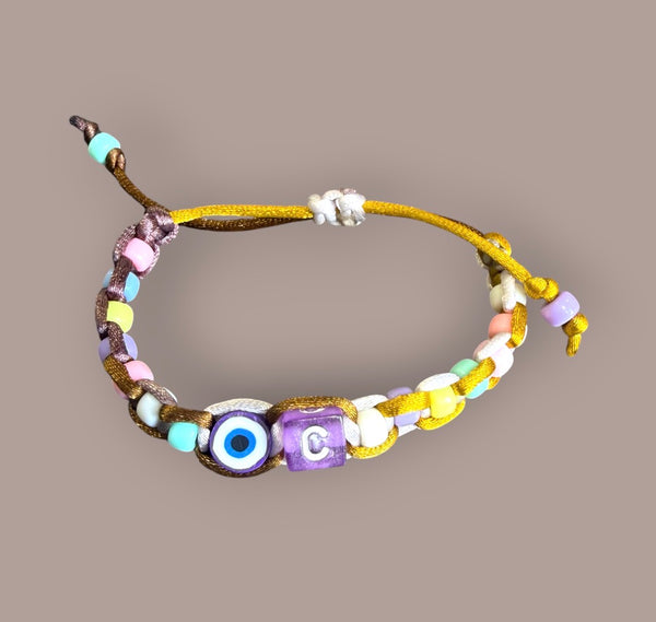 Bracciale con dadino iniziale vari colori e lettere