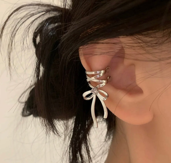 Mono earcuff Barbara fiocco punto luce rosa