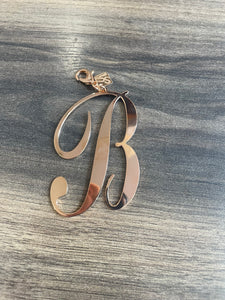 Ciondolo grande lettera per collana  so glamour due varianti colore varie lettere cordino in pelle in omaggio