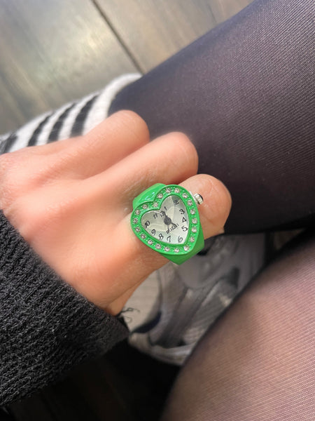 Anello orologio cuore vari colori