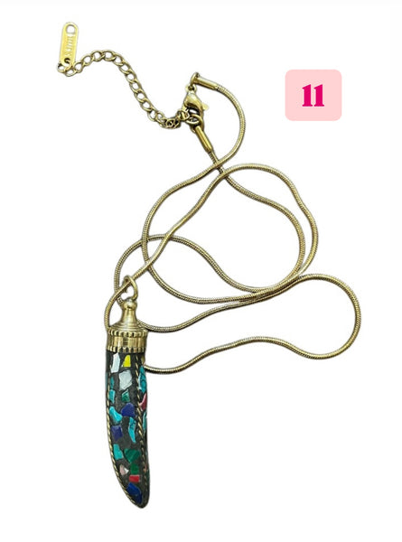 Collana corno tibetano piccino vari colori
