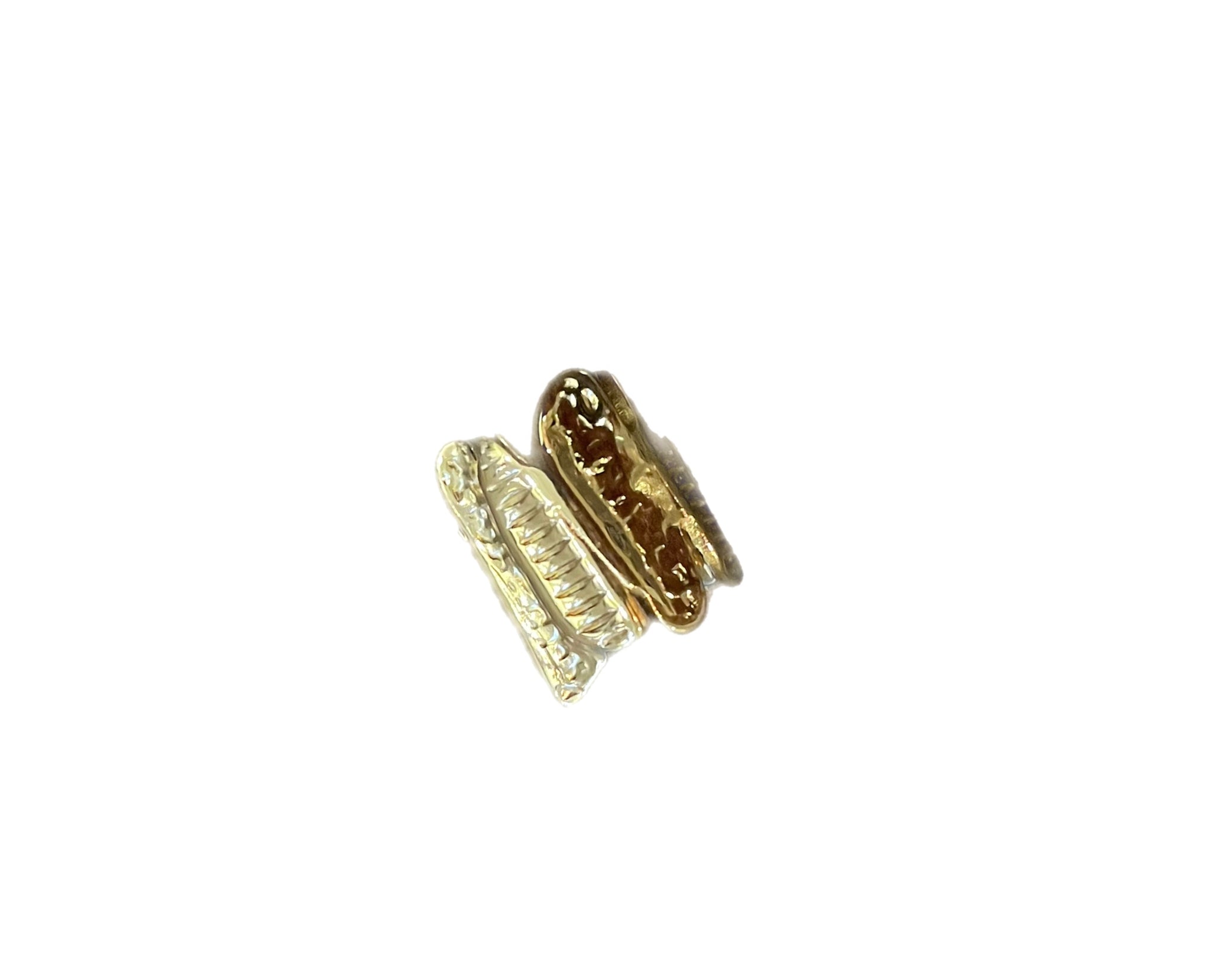 Mono earcuff Ghana